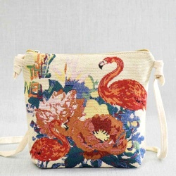 Малка дамска чанта от плат с  цветя и фламинго 