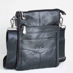 Мъжки чанти: Мъжка чанта от естествена телешка кожа, тип плик, височина 25 см, черна