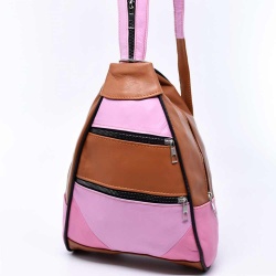 Малка дамска раница-чанта от естествена кожа, с много външни джобчета, розово и кафяво