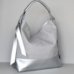 Българска дамска чанта сребърна с ефект състарена кожа тип торба