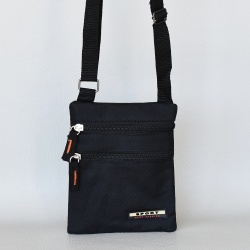 Плоска чанта-портмоне от плат подходяща за носене под дреха малка