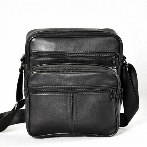  Мъжка чанта изчистен модел черна за през рамо от естествена кожа, височина 24 см