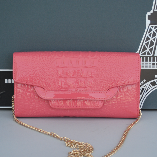 Клъч - официална дамска чанта тип плик лачена розова