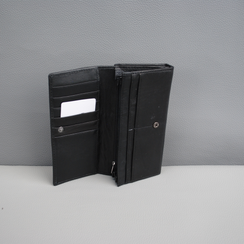 Дамско портмоне от естествена кожа с допълнително отделение за карти черно