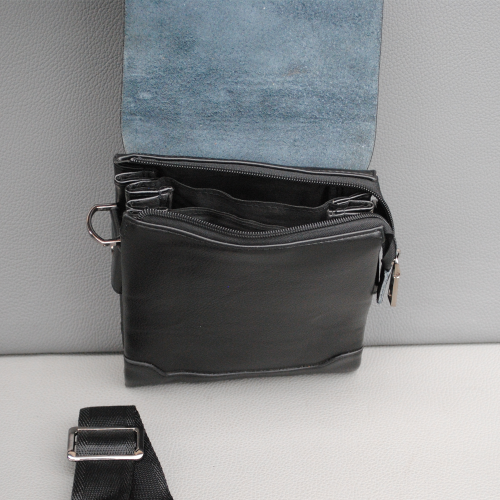 Мъжка чанта от естествена кожа класически модел височина 21см.