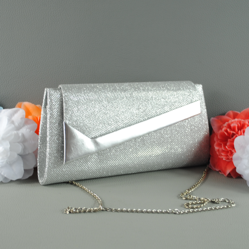 Бална дамска чанта клъч с ефектен капак сребърна