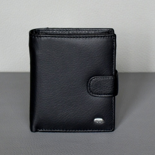 Черен мъжки портфейл от естествена кожа две прегради с цип и отделения за карти