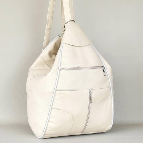 Дамска раница-чанта от естествена кожа с външни джобчета, кремава