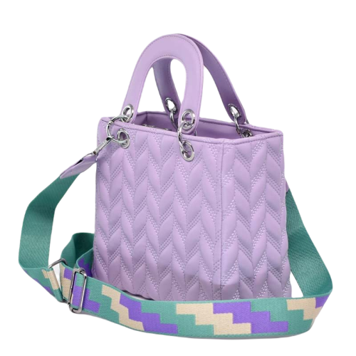 Малка дамска чанта с декоративен синджир ефектна дълга дръжка светло лилава