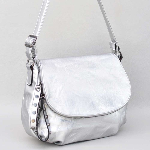 Малка дамска чанта за през рамо, тип преметка, от висококачествена еко кожа, сребърна
