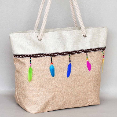 Плажна чанта голяма с цип, с красиви мъниста и цветни пера, бежова