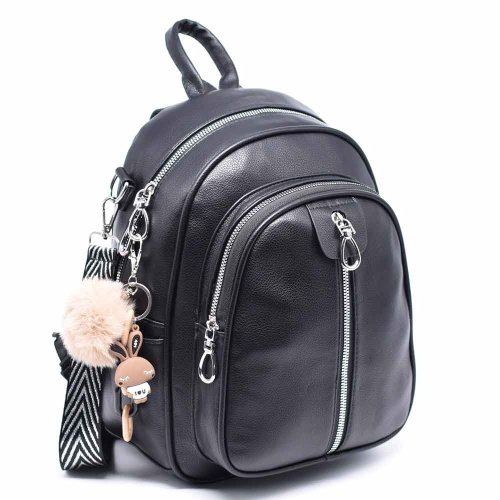 Дамска раница / чанта от еко кожа, с ефектна висулка, топ модел, черна