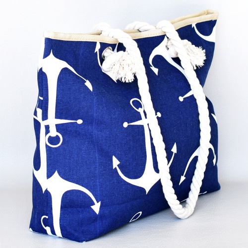 Плажна чанта от с плат дръжки от въже синя с бели котви