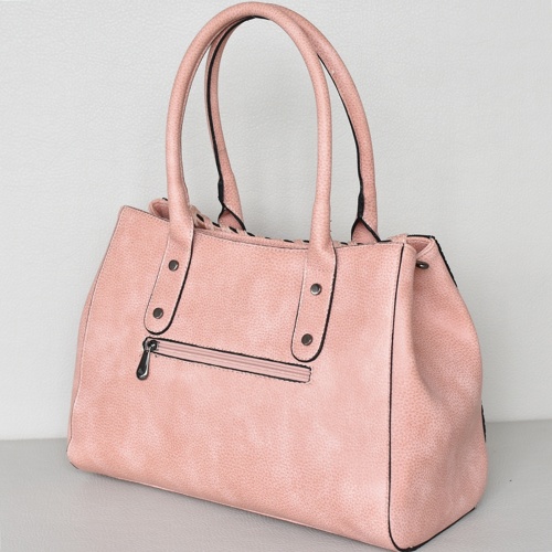 Дамска чанта от еко кожа с капси цвят пудра за под мишница класически модел