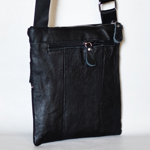 Мъжка чанта тип плик от естествена кожа мека с дълга дръжка черна