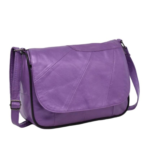 Дамска чанта от естествена кожа с дълга дръжка за през рамо лилава
