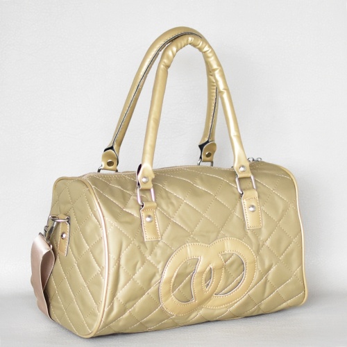 Евтина дамска чанта тип куфарче с къси и дълга дръжка бежова