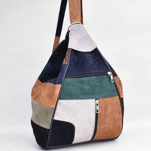 Дамска раница-чанта от естествен велур с външни джобчета, пастелни цветове