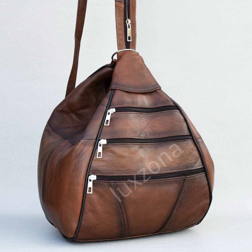 Дамска раница-чанта от естествена кожа с много външни джобчета, кафява