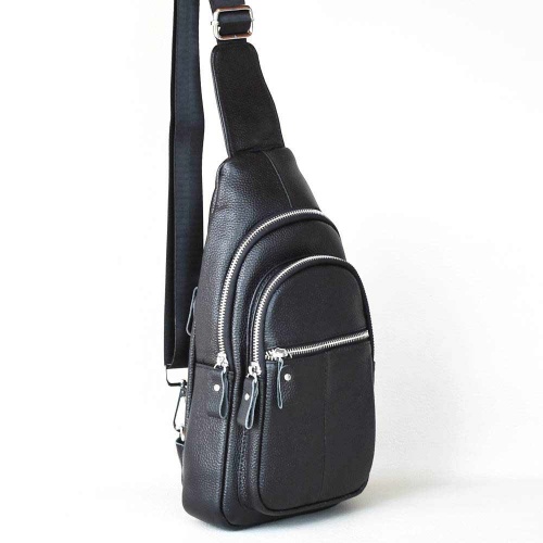 Мъжка чанта-раница от естествена телешка кожа за през гърди, гръб, ляво или дясно рамо, черна
