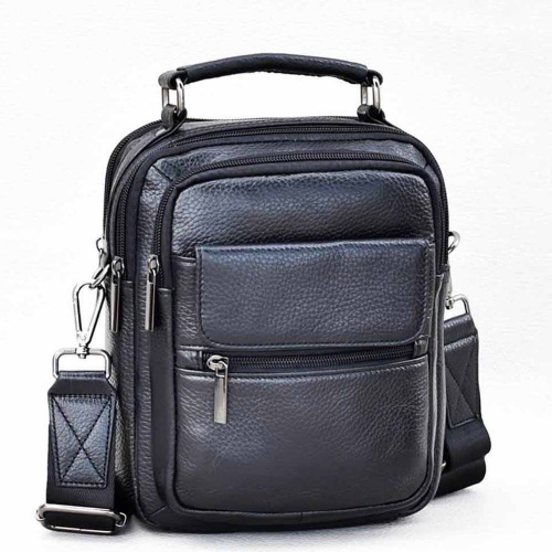 Мъжка чанта от естествена кожа с капак на джоба, височина 24 см, черна