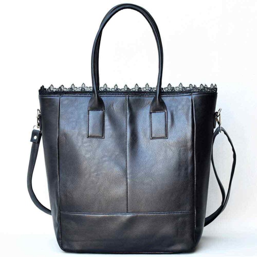 Българска дамска чанта, тип торба за носене под мишница, с дантела, черна