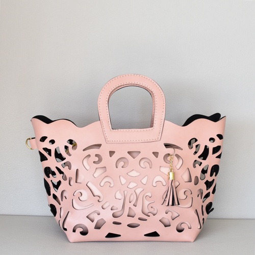 Евтина розова дамска чанта с органайзер за в ръка и през рамо