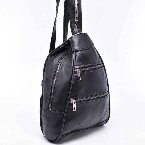 Малка дамска раница-чанта от естествена кожа, с много външни джобчета, черна