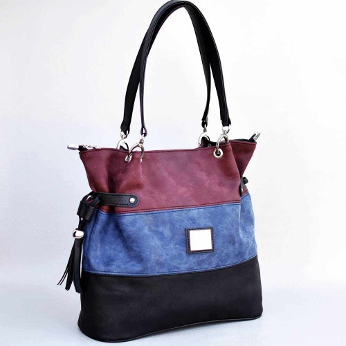 Българска дамска чанта, тип торба от еко кожа, пастелни цветове