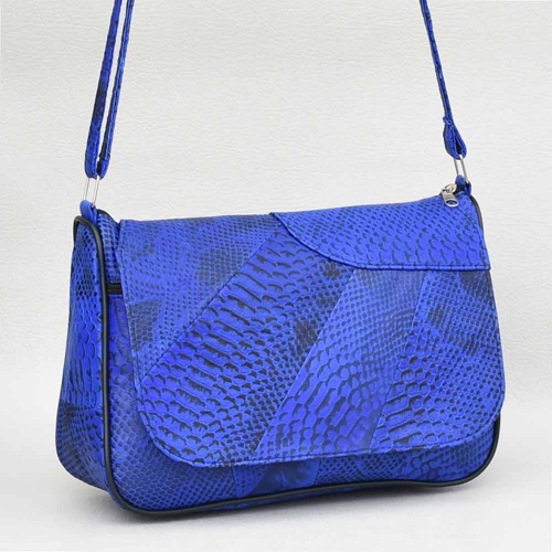 Дамска чанта от естествена кожа с дълга дръжка за през рамо, синя
