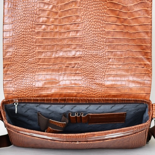 Спортно-елегантна бизнес чанта от телешка кожа за лаптоп до 15,6" и документи