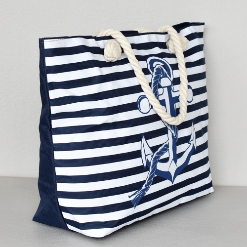 Текстилна плажна чанта голяма на бели и сини райета с котва лято 2018