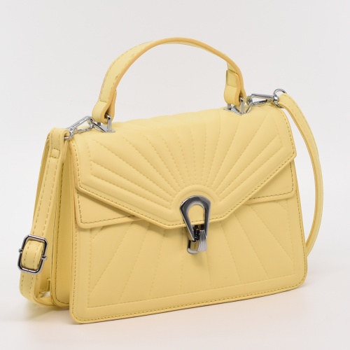 Малка дамска чанта за през рамо стилен модел жълта