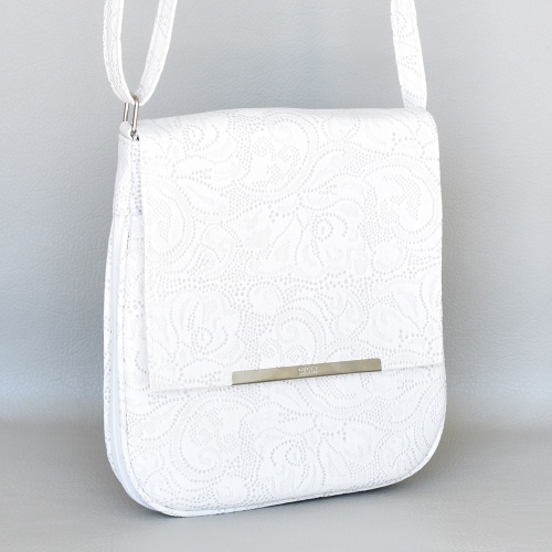 Българска дамска чанта за през рамо малка всекидневна с цип за  разширяване бяла