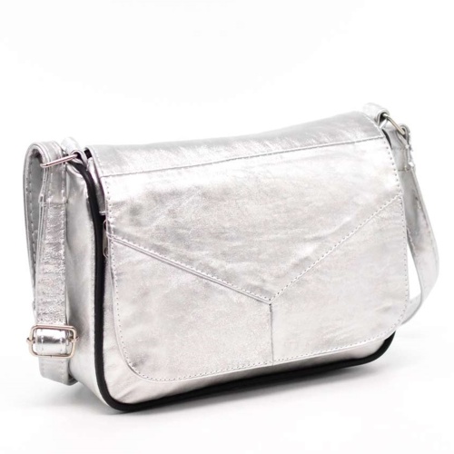 Малка дамска чанта от естествена кожа с дълга дръжка за през рамо сребърна