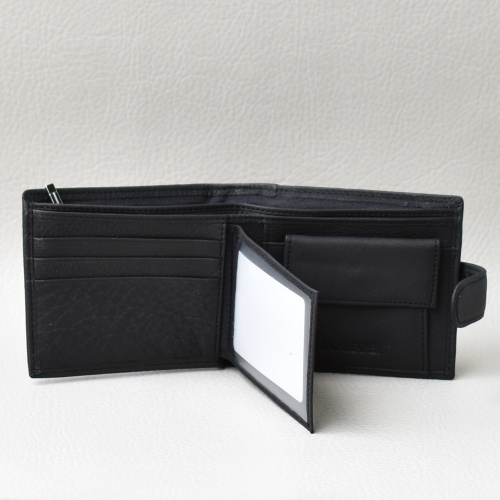 Черен мъжки портфейл от естествена кожа с вътрешен цип класически модел