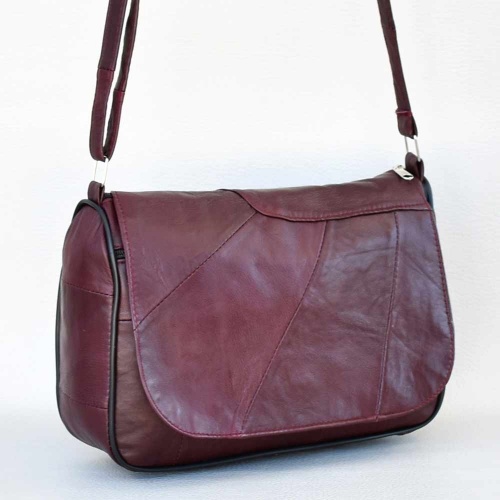 Дамска чанта от естествена кожа с дълга дръжка за през рамо, бордо