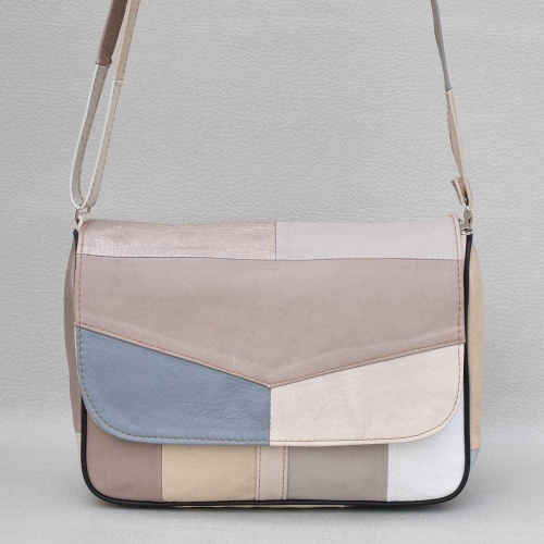 Дамска чанта от естествена кожа с дълга дръжка за през рамо, светли пастелни цветове
