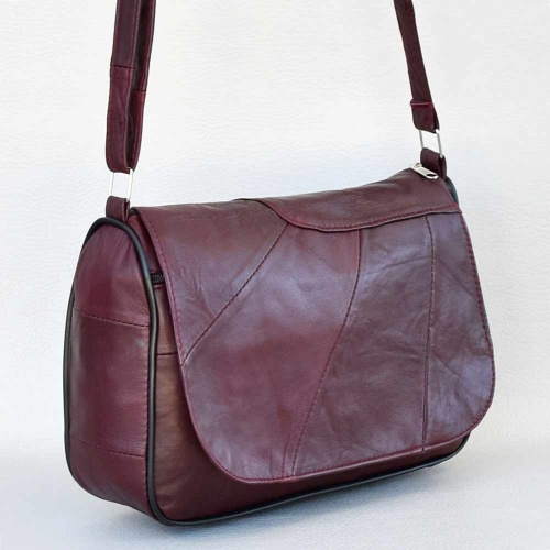 Дамска чанта от естествена кожа с дълга дръжка за през рамо, бордо