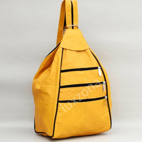 Дамска раница-чанта от естествена кожа с външни джобчета, жълта